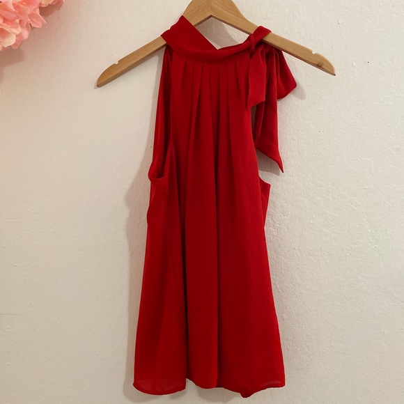 Express Tops - Express Chic